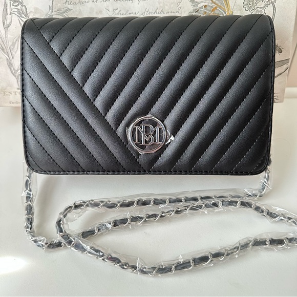 Badgley Mischka Black Quilted Crossbody Bag with Round Logo and Chain Strap - Picture 5 of 16